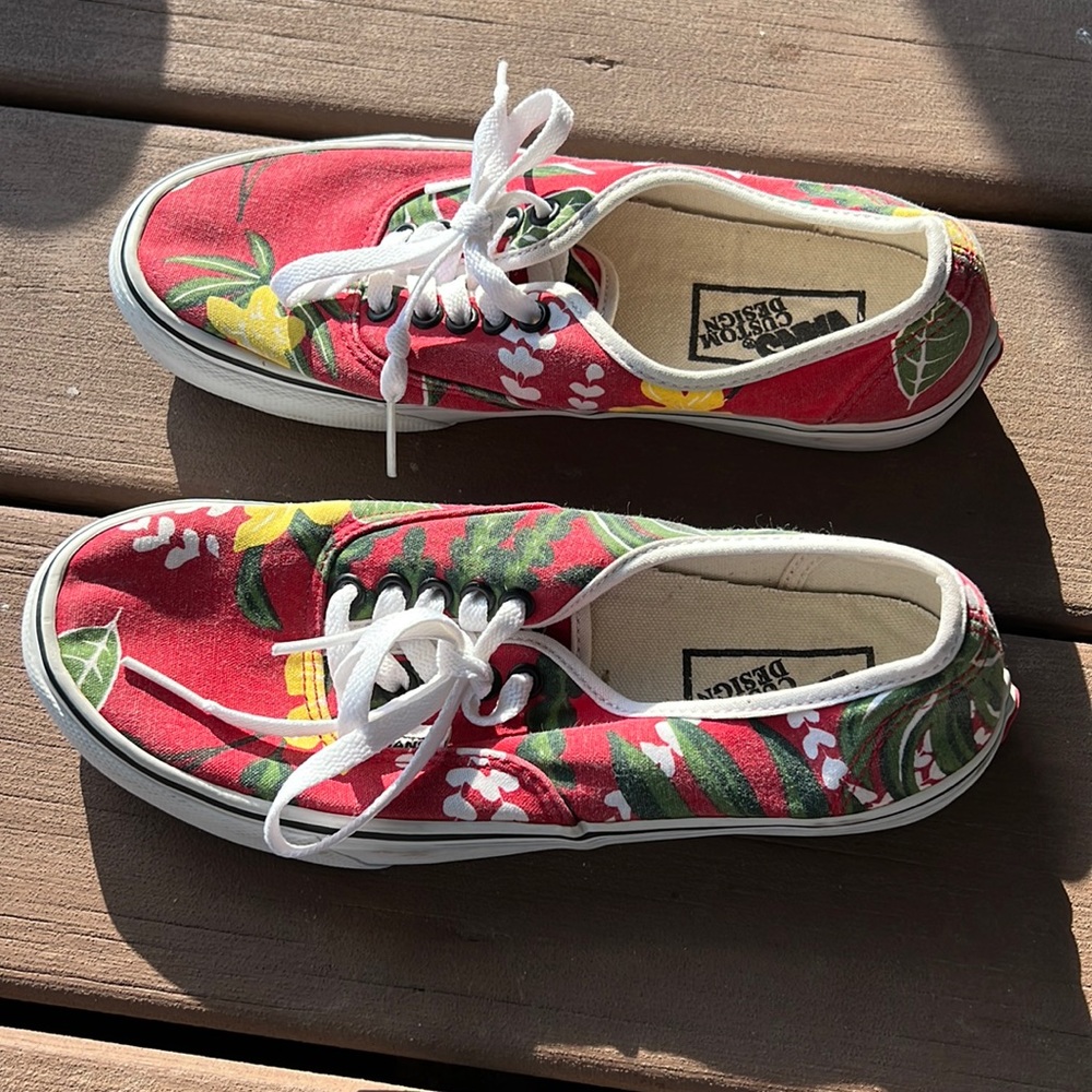 Women’s small 8.5 Custom Vans shoes NWOT